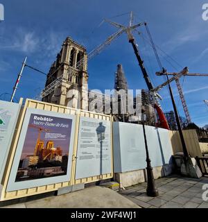 Reconstruction de la cathédrale notre-Dame, Paris, Ile-de-France, Grand-Paris, France Banque D'Images