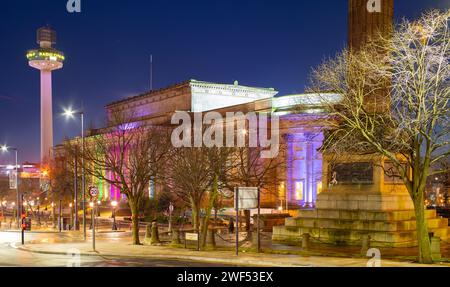 St George's Hall et St John's Beacon, Liverpool en janvier 2024. Banque D'Images