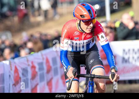 Hoogerheide, pays-Bas. 28 janvier 2024. HOOGERHEIDE (NED), CYCLOCROSS, JANUARI 28 Lucinda crédit de marque : Orange pics BV/Alamy Live News Banque D'Images