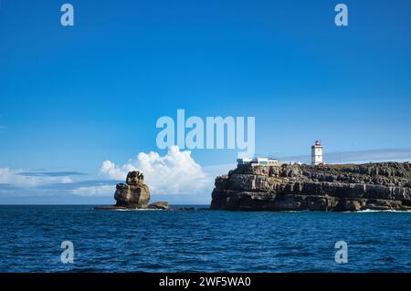 Cap Cabo Carvoeiro près de la ville portugaise Peniche. Banque D'Images