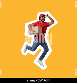 Courrier surpris avec colis sautant sur fond orange Banque D'Images