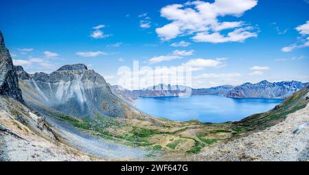 Tianchi, versant ouest du mont Changbai, comté de Fusong, préfecture autonome coréenne Yanbian, province de Jilin Banque D'Images