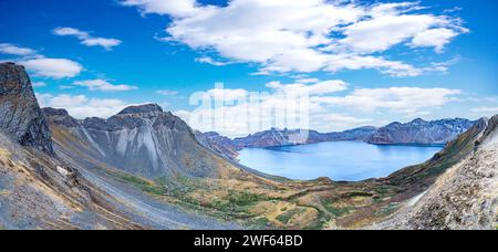 Tianchi, versant ouest du mont Changbai, comté de Fusong, préfecture autonome coréenne Yanbian, province de Jilin Banque D'Images