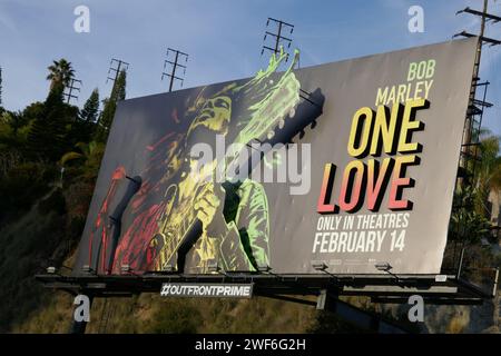 Los Angeles, Californie, États-Unis 28 janvier 2024 Bob Marley One Love Billboard on Sunset Blvd le 28 janvier 2024 à Los Angeles, Californie, États-Unis. Photo de Barry King/Alamy stock photo Banque D'Images