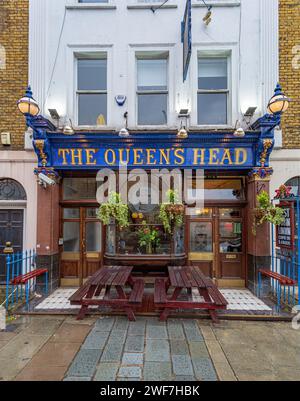 Le pub Queens Head dans Acton Street près de Kings Cross, Londres, Royaume-Uni Banque D'Images