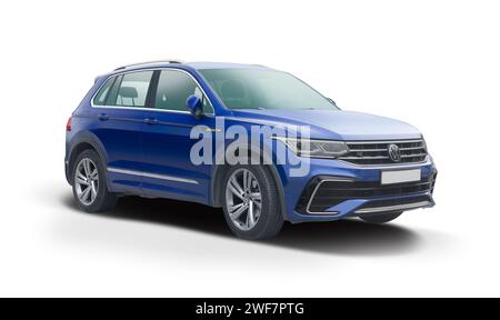 VW Tiguan R SUV voiture isolée sur fond blanc Banque D'Images