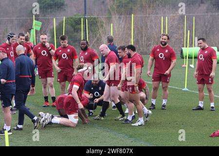 Gérone, Espagne, 29 janvier 2024, Tom Harrison entraîneur Scrum avec les attaquants anglais au camp d'entraînement de rugby masculin anglais Banque D'Images