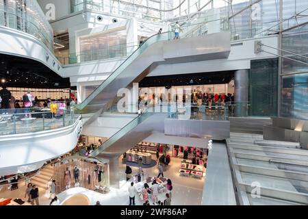 Deuxième plus grand magasin Nike après la Chine en Asie, un magasin de 3 étages présenté à Orchard Road, Singapour. 2024 Banque D'Images