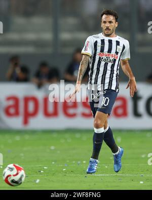 Sebastian Rodriguez d'Alianza Lima lors du match de Liga 1 entre Alianza de Lima et Cesar Vallejo a joué au Nacional Stadium le 28 janvier 2024 à Lima, au Pérou. (Photo de Miguel Marrufo / PRESSINPHOTO) Banque D'Images