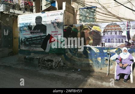 Beyrouth, Liban. 29 janvier 2024. Tir du camp palestinien de Shatila, Beyrouth, Liban, janvier 29 2024. Avec les Etats-Unis, le Canada et l'Australie, même le Royaume-Uni, l'Allemagne, l'Italie, les pays-Bas, la Suisse, la Finlande et l'Autriche ont suspendu leur aide à l'UNWRA, en raison des allégations d'Israël selon lesquelles certains employés de l'agence auraient été impliqués dans l'attaque du Hamas en octobre 7 2023. L'UNRWA est le principal fournisseur d'aide humanitaire pour les Palestiniens à Gaza. (Photo Elisa Gestri/Sipa USA) crédit : SIPA USA/Alamy Live News Banque D'Images