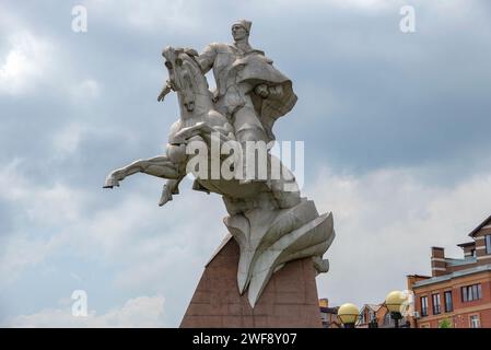 VLADIKAVKAZ, RUSSIE - 13 JUIN 2023 : Monument au général Issa Pliev. Vladikavkaz. Ossétie du Nord-Alania. Russie Banque D'Images