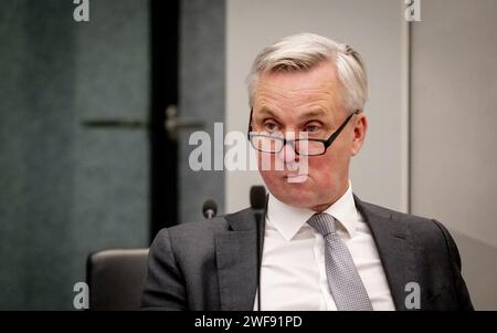 LA HAYE - Eric van der Burg (asile et migration), secrétaire d'État sortant, dans la salle Groen van Prinsterer de la Chambre des représentants, avant une consultation avec la Commission Justice et sécurité où il défend ses plans présentés le jour du budget. ANP ROBIN UTRECHT netherlands Out - belgique Out Banque D'Images