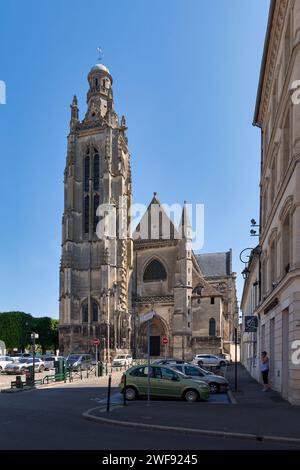 Compiègne, France - Mai 27 2020 : l'église Saint-Jacques est une église paroissiale catholique de style gothique située à Compiègne, Oise, France. Il a été inscrit Banque D'Images