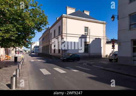 Cherbourg-en-Cotentin, France - août 06 2020 : le Tribunal de Grande instance dans le centre-ville. Banque D'Images