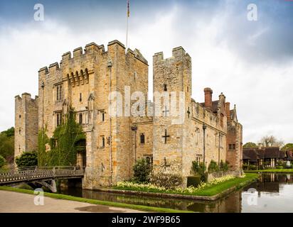 Royaume-Uni, Angleterre Kent, Hever, château de Hever, à travers les douves intérieures Banque D'Images