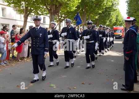 Brest, France - 14 juillet 2022 : marins du département logistique de la marine de Brest en parading pour 14 juillet. Banque D'Images