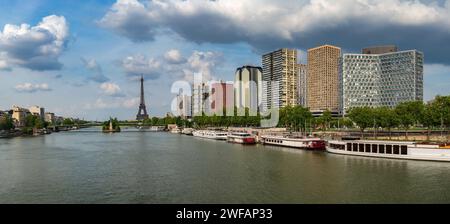 Paris France, Skyline de la ville à la Tour Eiffel et Seine Banque D'Images