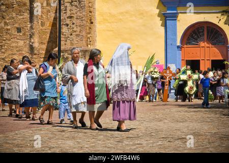 Funérailles à l'église, un village Zaachila Mixtèques et village zapotèque, Zaachila, Valles Centrales, Oaxaca, Mexique Banque D'Images