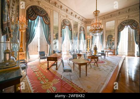 Versailles, Paris, France, 30 juin 2022. Belle prise de vue avec objectif grand angle à l'intérieur du petit Trianon. Construit par Gabriel Ange-Jacques pour Louis XV, 1762, le Banque D'Images