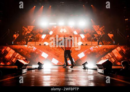 Copenhague, Danemark. 29 janvier 2024. Le groupe britannique metalcore Architects donne un concert live au Forum Black Box à Frederiksberg, Copenhague. Ici, le chanteur Sam carter est vu en direct sur scène. (Crédit photo : Gonzales photo/Alamy Live News Banque D'Images