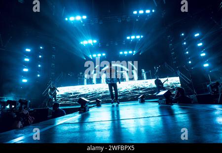 Copenhague, Danemark. 29 janvier 2024. Le groupe britannique metalcore Architects donne un concert live au Forum Black Box à Frederiksberg, Copenhague. Ici, le chanteur Sam carter est vu en direct sur scène. (Crédit photo : Gonzales photo/Alamy Live News Banque D'Images