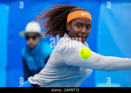 Hailey Baptiste des États-Unis en action contre Katie Boulter de Grande-Bretagne lors des demi-finales de l’ITF Women’s World tennis Tour W60 2023 Banque D'Images