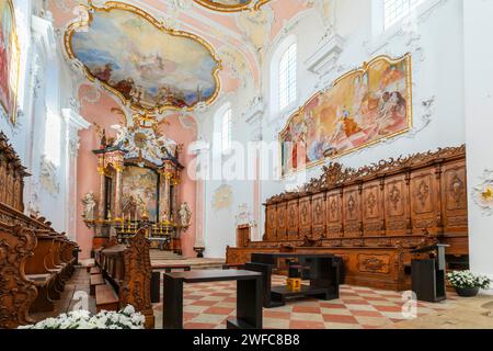 Intérieur de la cathédrale d’Arlesheim. Œuvre de premier plan dans le style baroque. La cathédrale catholique romaine d’Arlesheim est l’une des premières églises baroques de Suisse Banque D'Images