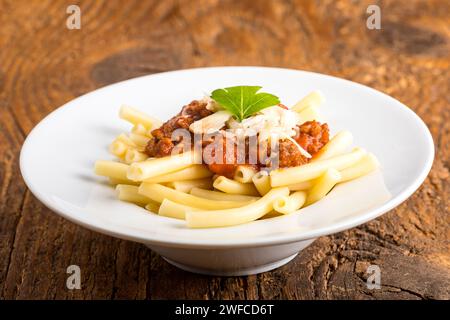 pâtes maccheroni à la sauce bolognaise Banque D'Images