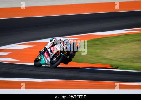 Le pilote italien Moto2 Celestino Vietti de l'équipe de course Fantic lors du Grand prix Motul à Cheste, Valence, Espagne. Novembre 2023 Banque D'Images