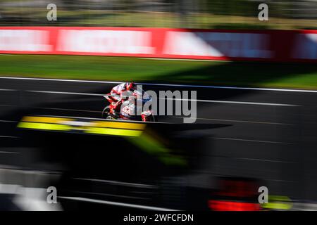 Le pilote espagnol Moto2 Izan Guevara de l'équipe GASGAS Aspar lors du Grand prix Motul à Cheste, Valence, Espagne. Novembre 2023 Banque D'Images