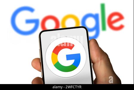 Logo de la société Google affiché sur le téléphone intelligent Banque D'Images