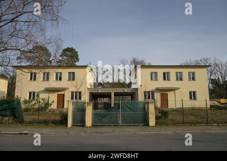 Leerstand, Häuser von US-Offizieren, Luchsweg, Grunewald, Charlottenburg-Wilmersdorf, Berlin, Deutschland Leerstand, Häuser von US-Offizieren, Luchsweg, Grunewald, Charlottenburg-Wilmersdorf, Berlin, Deutschland *** vacance, maisons des officiers américains, Luchsweg, Grunewald, Charlottenburg Wilmersdorf, Berlin, Allemagne vacance, maisons des officiers américains, Luchsweg, Grunewald, Charlottenburg Wilmersdorf, Berlin, Allemagne Banque D'Images