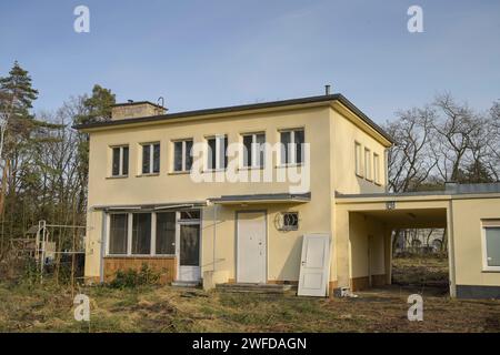 Leerstand, Häuser von US-Offizieren, Luchsweg, Grunewald, Charlottenburg-Wilmersdorf, Berlin, Deutschland Leerstand, Häuser von US-Offizieren, Luchsweg, Grunewald, Charlottenburg-Wilmersdorf, Berlin, Deutschland *** vacance, maisons des officiers américains, Luchsweg, Grunewald, Charlottenburg Wilmersdorf, Berlin, Allemagne vacance, maisons des officiers américains, Luchsweg, Grunewald, Charlottenburg Wilmersdorf, Berlin, Allemagne Banque D'Images