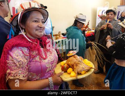 CUENCA-CARNAVALES VALLE Cuenca,Ecuador 30 de enero de 2024 en la manana de hoy en el Museo de la Ciudad se desarrollo el presidente del GAD Fabian Carrion realizo el lanzamiento de los Carnavales de El Valle 2024 ya que es una tradicion en nuestro pais. Bandas del pueblo y desfiles de instituciones educativas deleitaran en los carnavales del Valle. foto Boris Romoleroux/API. ACE-CUENCA-CARNAVALESVALLE-f0fc20ebae09895e34dfdaf24dd20425 *** CUENCA CARNAVALES VALLE Cuenca, Équateur 30 janvier 2024 dans la matinée d'aujourd'hui dans le Musée de la ville a été développé le président de la GAD Fabian Banque D'Images