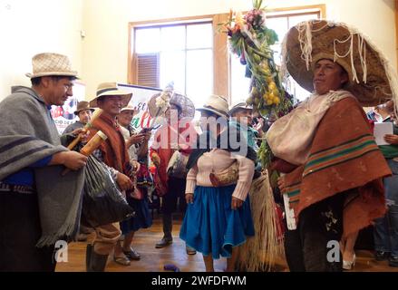 CUENCA-CARNAVALES VALLE Cuenca,Ecuador 30 de enero de 2024 en la manana de hoy en el Museo de la Ciudad se desarrollo el presidente del GAD Fabian Carrion realizo el lanzamiento de los Carnavales de El Valle 2024 ya que es una tradicion en nuestro pais. Bandas del pueblo y desfiles de instituciones educativas deleitaran en los carnavales del Valle. foto Boris Romoleroux/API. ACE-CUENCA-CARNAVALESVALLE-289d5abe40c0673488fdc7ca871bf12a *** CUENCA CARNAVALES VALLE Cuenca, Équateur 30 janvier 2024 dans la matinée d'aujourd'hui dans le Musée de la ville a été développé le président du GAD Fabian Banque D'Images