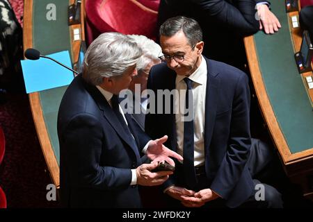 Paris, France. 30 janvier 2024. Bruno Retailleau, sénateur de Vendée avant le discours du ministre français de l'économie Bruno le Maire présentant la politique générale du Premier ministre Attal au Sénat le 30 janvier 2024. Photo Tomas Stevens/ABACAPRESS.COM crédit : Abaca Press/Alamy Live News Banque D'Images