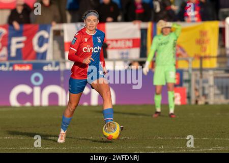 Sutton, Royaume-Uni. 28 janvier 2024. Le VBS Community Stadium, Sutton, Angleterre, janvier 28 2024 la défenseuse du Crystal Palace Hayley Nolan (15) lors du match de championnat FA Womens entre Crystal Palace et Charlton Athletic au VBS Community Stadium, Sutton, Angleterre (Stephen Flynn/SPP) crédit : SPP Sport Press photo. /Alamy Live News Banque D'Images
