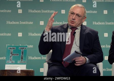 Washington, États-Unis. 30 janvier 2024. L'ancien prisonnier politique russe Mikhail Khodorkovski parle de l'élection présidentielle, l'occupation illégale de l'Ukraine lors d'une conversation aujourd'hui le 30 janvier 2024 à Hudson / Think Tank à Washington DC, États-Unis. (Photo de Lenin Nolly/Sipa USA) crédit : SIPA USA/Alamy Live News Banque D'Images