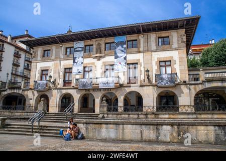 Vieille ville de Guernica. Guernica a été bombardée par la Luftwaffe de l'Allemagne nazie. L'attaque a inspiré la peinture Guernica de Pablo Picasso, dépeignant son indignation Banque D'Images