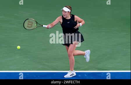 Jelena OSTAPENKO (LAT) vs Simona HALEP (ROU) lors de leur match de demi-finale simple dans le cadre des Dubai Duty Free tennis Championships WTA 500 le 18 février 2022 à Dubaï, Émirats arabes Unis. Photo de Victor Fraile / Power Sport Images Banque D'Images