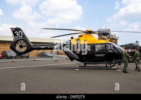 Royal Air Force Airbus H145 Jupiter HT.1 hélicoptère de la Defense Helicopter Flying School exposé à la RAF Fairford. Royaume-Uni - 13 juillet 2018 Banque D'Images