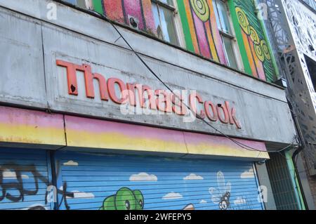 Ancien magasin Thomas Cook sur High Street, Swansea, pays de Galles. 26 janvier 2024. Banque D'Images