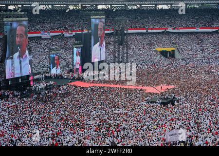 Jakarta, Indonésie - 13 avril 2019 : Joko Widodo/Jokowi prononce un discours lors de son dernier rassemblement de l'élection présidentielle d'Inonesia Banque D'Images