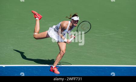 Liudmila Samsonova de Russie vs Kristina Kucova de Slovaquie lors de leur match de qualification en simple dans le cadre des Dubai Duty Free tennis Championships WTA 500 le 12 février 2022 à Dubaï, aux Émirats arabes Unis. Photo de Victor Fraile / Power Sport Images Banque D'Images