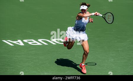 Liudmila Samsonova de Russie vs Kristina Kucova de Slovaquie lors de leur match de qualification en simple dans le cadre des Dubai Duty Free tennis Championships WTA 500 le 12 février 2022 à Dubaï, aux Émirats arabes Unis. Photo de Victor Fraile / Power Sport Images Banque D'Images