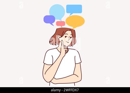 Femme souriante réfléchie venant avec un discours de graduation, debout avec des bulles de dialogue au-dessus de la tête. Fille réfléchie avec des émotions positives rappelle les messages d'amis sur les réseaux sociaux Illustration de Vecteur