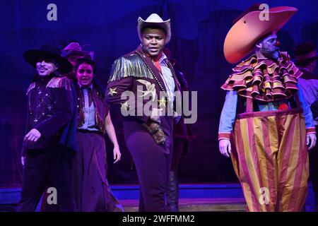 Londres, Royaume-Uni. 30 janvier 2024. Bronco Billy - The musical, mise en scène par Hunter Bird et chorégraphe par Alexzandra Sarmiento, The Charing Cross Theatre, Londres, Royaume-Uni. Crédit : Voir Li/Picture Capital/Alamy Live News Banque D'Images