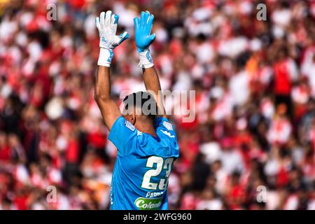 Bogota, Colombie. 27 janvier 2024. Joan Felipe Parra, gardien de but d'Envigado, lors du match de championnat BetPlay Dimayor opposant l'Independiente Santa Fe (3) à l'Envigado FC (1) le 27 janvier 2024 à Bogota, en Colombie. Photo : Cristian Bayona/long Visual Press crédit : long Visual Press/Alamy Live News Banque D'Images