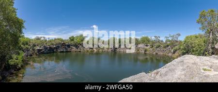 Lac Otjikoto près de Tsumeb, Namibie Banque D'Images