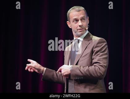 Hambourg, Allemagne. 31 janvier 2024. Le président de l'UEFA Aleksander Ceferin lors d'une table ronde à la conférence de SpoBis sur l'industrie. Crédit : Christian Charisius/dpa/Alamy Live News Banque D'Images